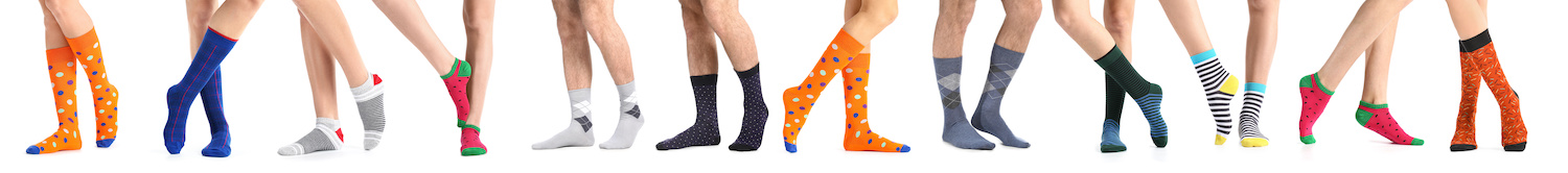 chaussettes différentes sur les pieds